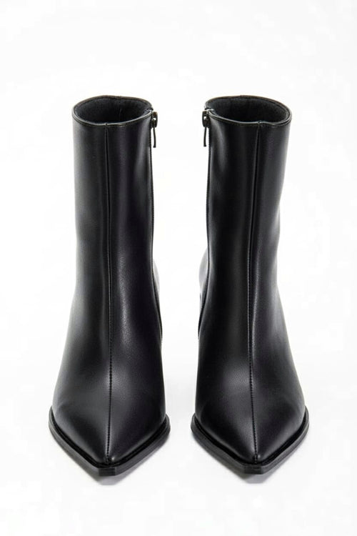 Sivri Burun Kalın Ökçe Yandan Fermuarlı Siyah Topuklu Bot